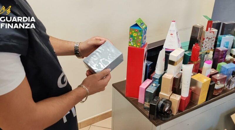Grazie alle indagini dei Finanzieri del Comando Provinciale di Catanzaro, 3 rappresentanti legali di attività commerciali del settore, sono stati rinviati a giudizio per produzione e commercializzazione di prodotti cosmetici altamente pericolosi