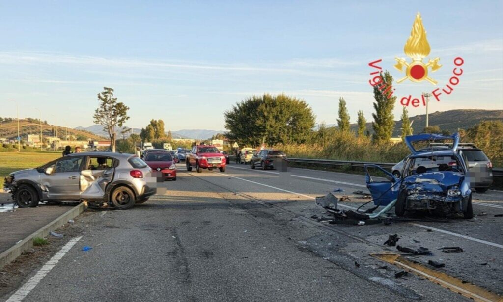 Incidente stradale in Viale Emilia, zona sud di Catanzaro