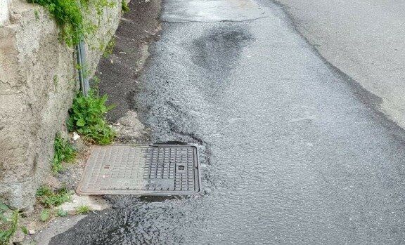 Campagnella, un mese tra i liquami: il fallimento del Sindaco Fiorita è sotto gli occhi di tutti