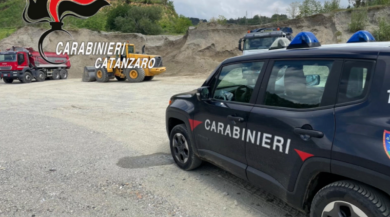 FURTO AGGRAVATO DI INERTI E DEVIAZIONE DEL CORSO D’ACQUA, DUE ARRESTI IN FLAGRANZA DEI CARABINIERI