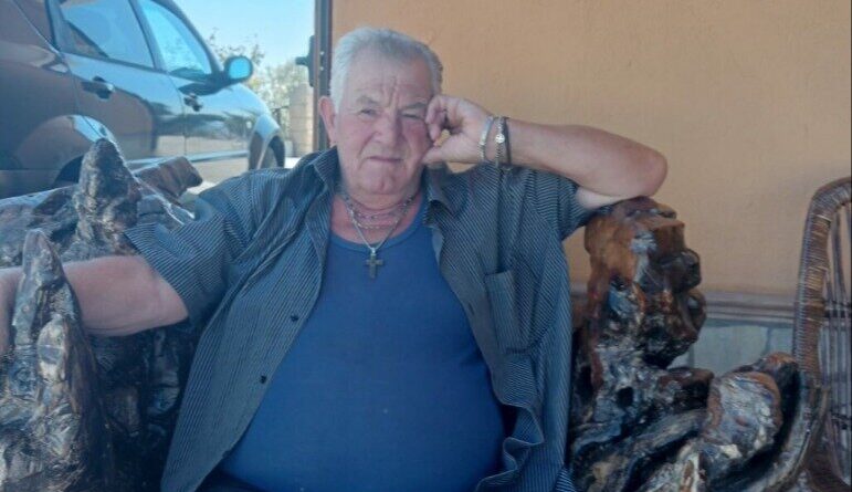 Fra gli apprezzamenti quelli del famoso scultore Luigi Verrino Da pastorello la passione di intagliare il legno che perdura ancora oggi da prestigioso imprenditore agricolo