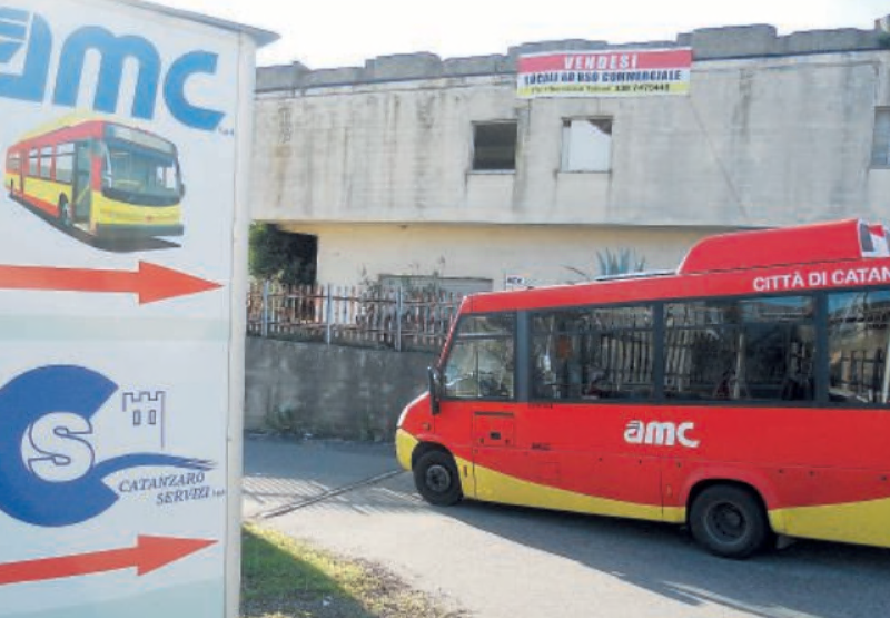 Catanzaro, tensione all’AMC: il direttore generale Brancaccio nel mirino alcuni dipendenti