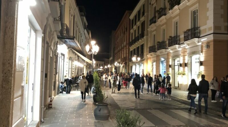 Area pedonale urbana e ZTL: da domani alle 14:30 e fino a sabato alle 9:30, divieto di transito e sosta nel tratto di Corso Mazzini interessato