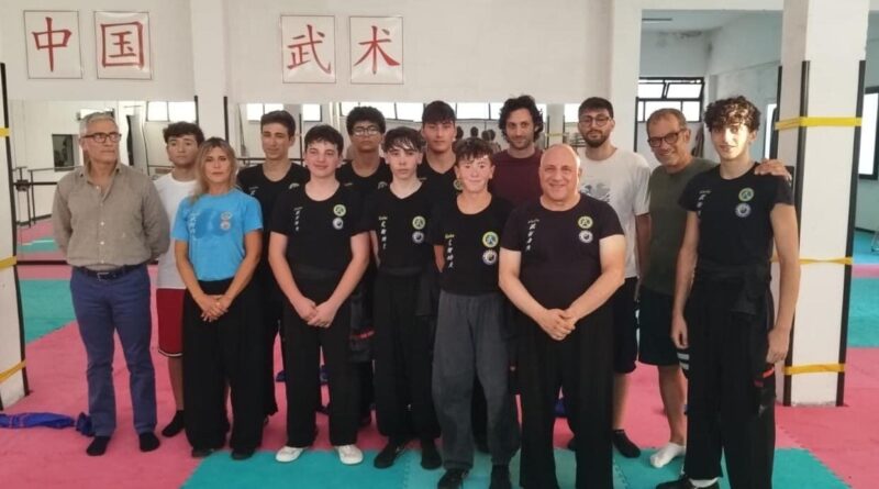Giornata storica per l'Accademia Nazionale di Wushu Kung-Fu di Catanzaro: sette giovani conquistano la cintura nera coronando un sogno iniziato da bambini