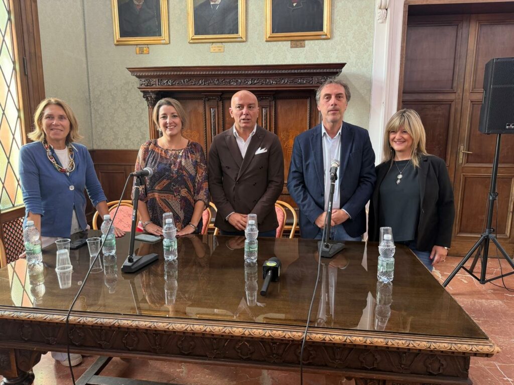 “Carpe Wine in the City”: la terza edizione inaugura gli eventi sulla nuova isola pedonale di Corso Mazzini