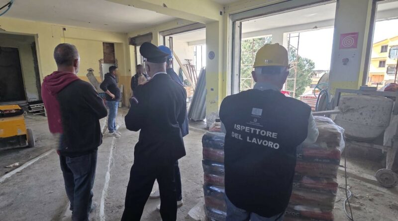 A Sellia M.na scoperto un cantiere edile con gravi irregolarità e tre lavoratori in nero. Scatta la provvisoria sospensione dei lavori e 100.000 euro di sanzioni amministrative.