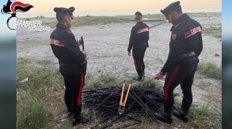 Sorpresi dai Carabinieri a tagliare cavi elettrici a Roccelletta di Borgia