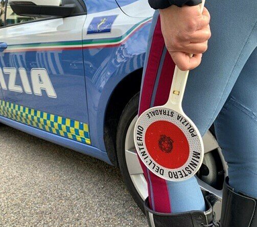 Polizia Stradale: Oltre 100.000 euro di sanzioni amministrative.