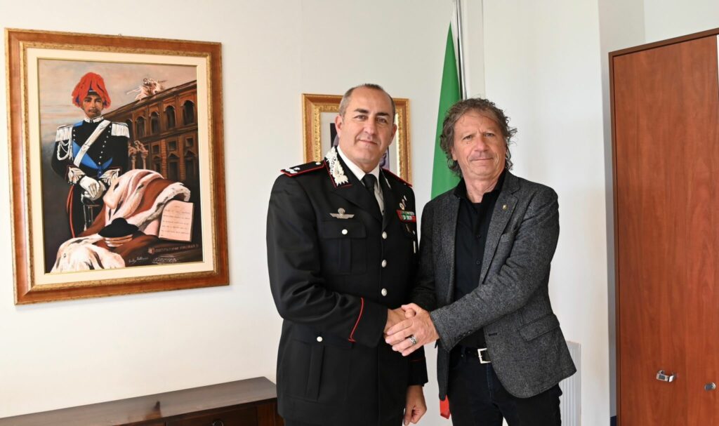 Il Luogotenente Carica Speciale Giuseppe Chiaravalloti, in forza al Nucleo Investigativo dell’Arma di Catanzaro, lascia il servizio