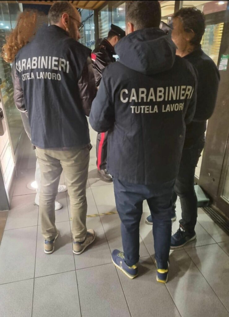 Catanzaro, controlli dei Carabinieri in materia di tutela del lavoro. Sospese quattro attività imprenditoriali. Sanzioni e ammende per oltre 60 mila euro.