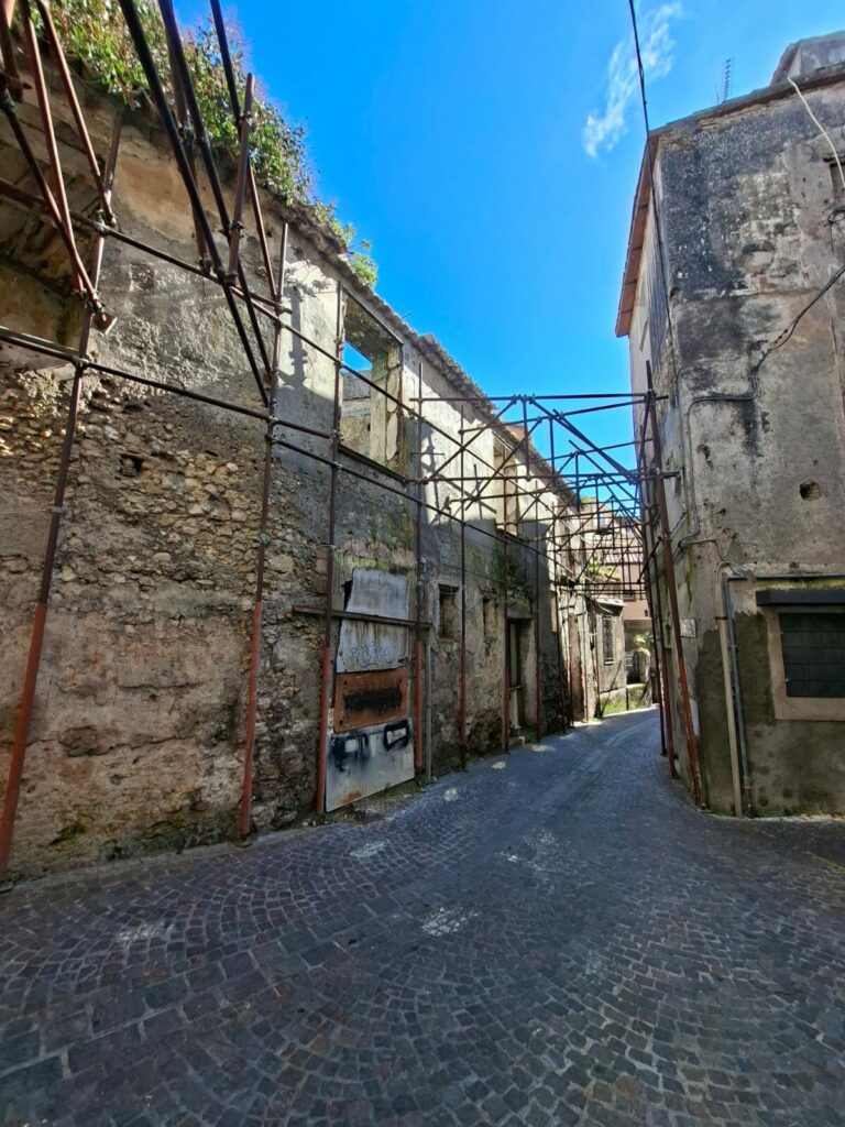 Edifici degradati che compromettono il decoro del centro storico: presto una mappatura completa. Daniela Palaia: “Un percorso che andava necessariamente avviato”