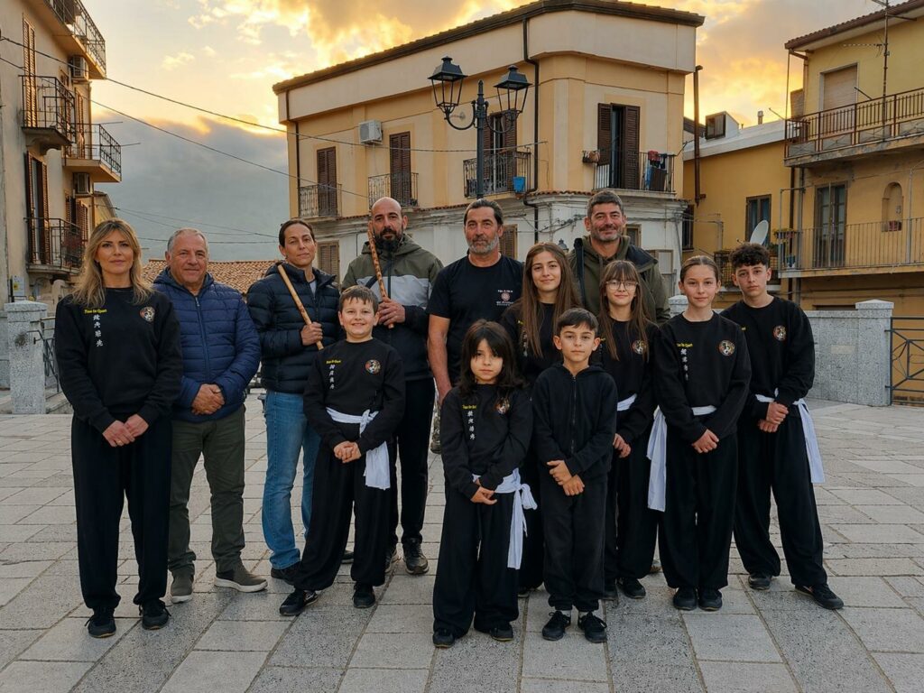 Gimigliano, arti marziali in piazza: disciplina, cultura e incontro tra popoli