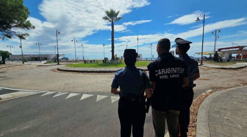 I Carabinieri di Catanzaro hanno sospeso a Sellia Marina, un’attività di ristorazione, per lavoro nero e carenze igienico-sanitarie